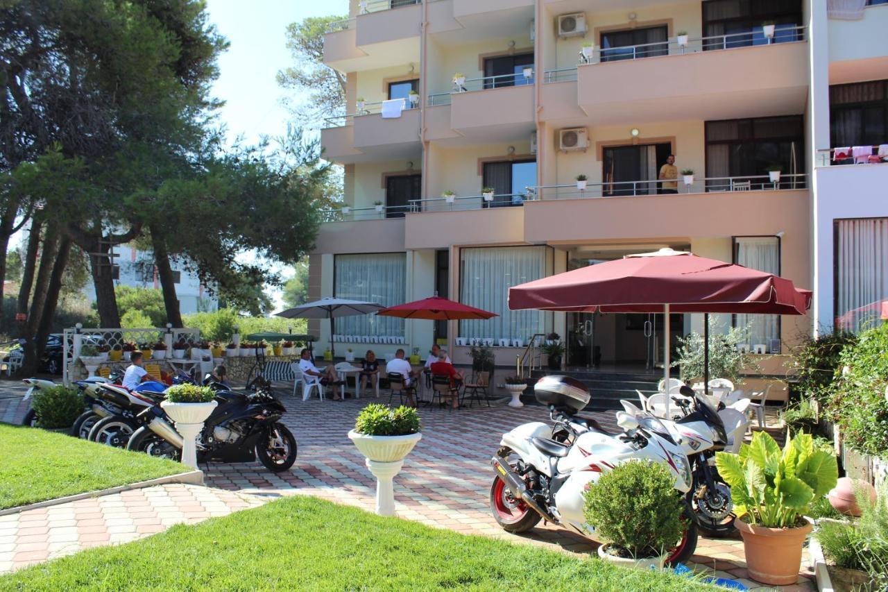 Hotel Villa Aljor Golem  Ngoại thất bức ảnh
