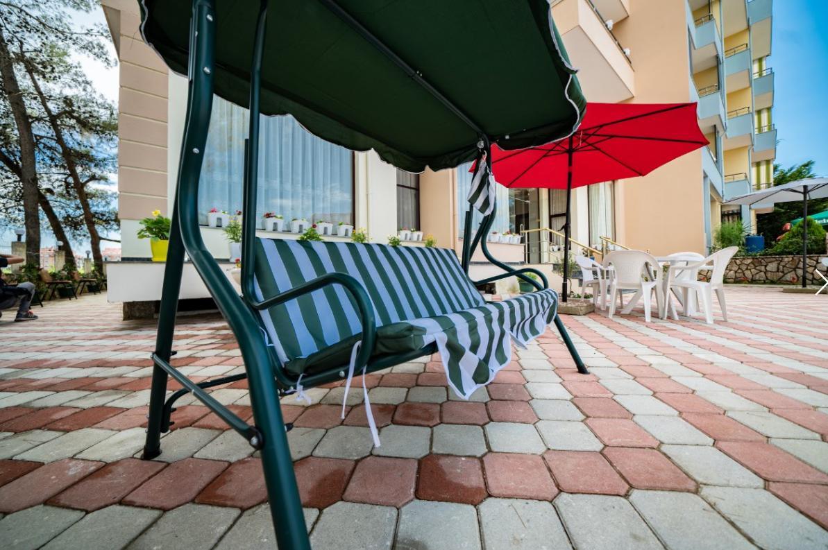 Hotel Villa Aljor Golem  Ngoại thất bức ảnh
