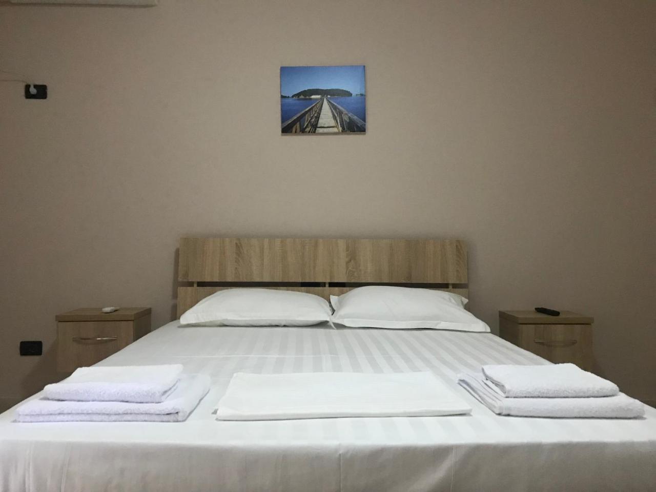 Hotel Villa Aljor Golem  Ngoại thất bức ảnh